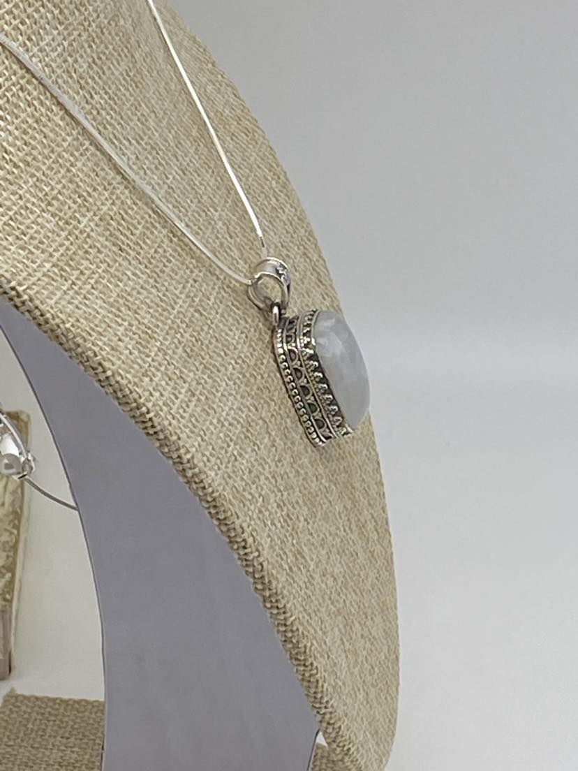 Pendentif Pierre de Lune